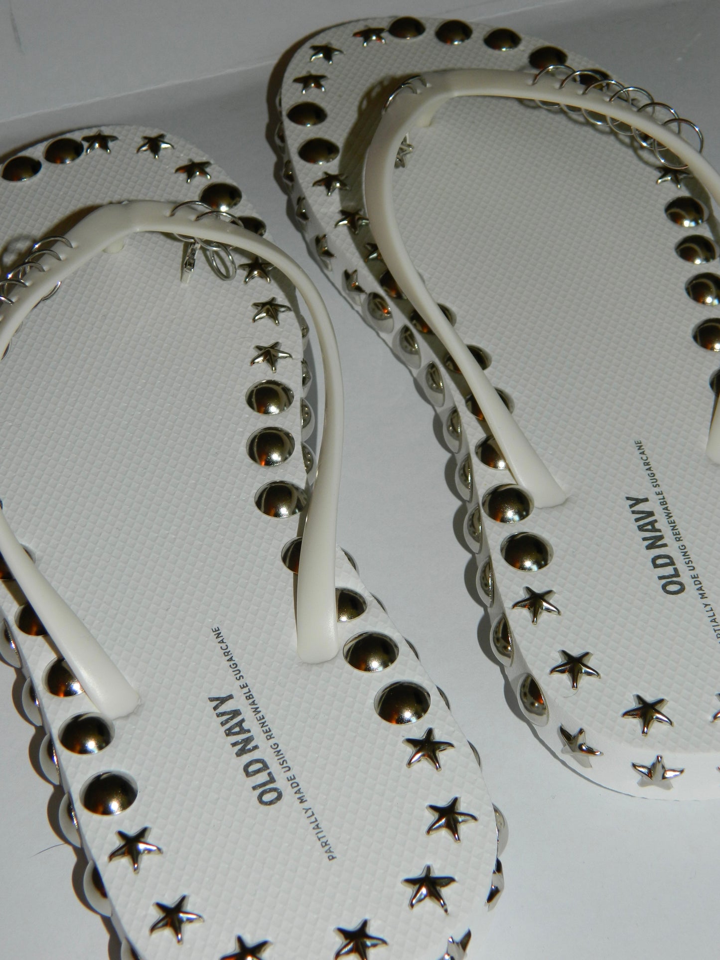 "Super Stunner" Flip Flops- white