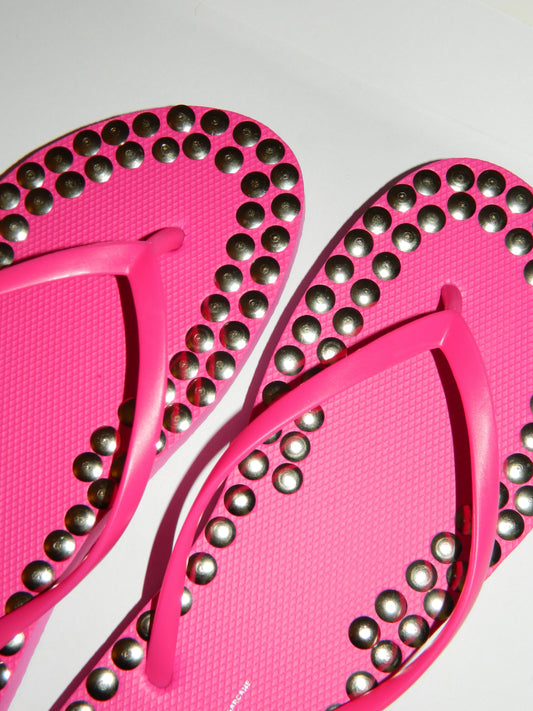"Classic Stunner" Flip Flops- hot pink