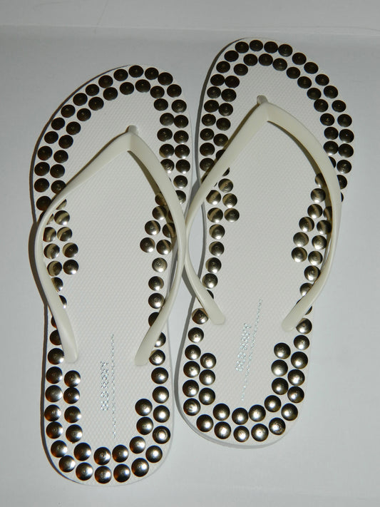 "Classic Stunner" Flip Flops- white